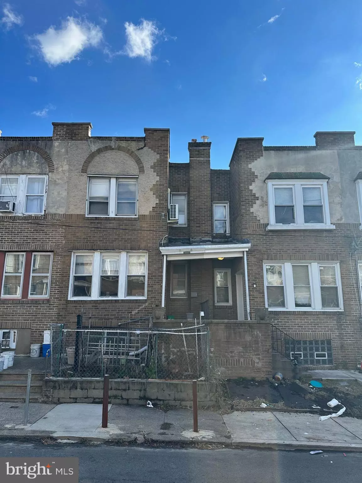 Philadelphia, PA 19120,5933 N LAWRENCE ST