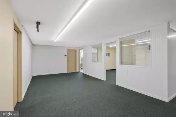 Alexandria, VA 22312,5649-L GENERAL WASHINGTON DR #47
