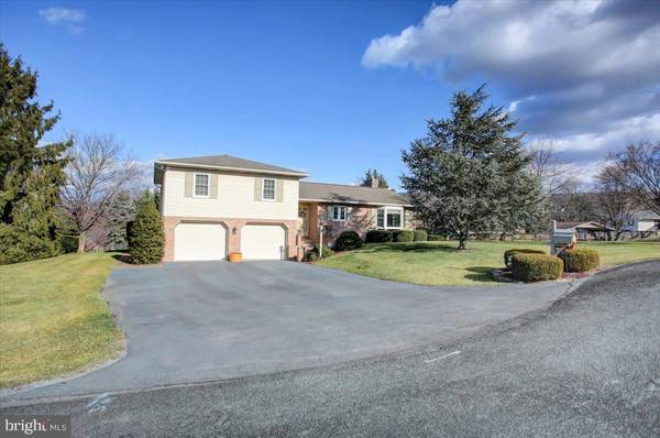 Waynesboro, PA 17268,11981 WINDMERE CIR