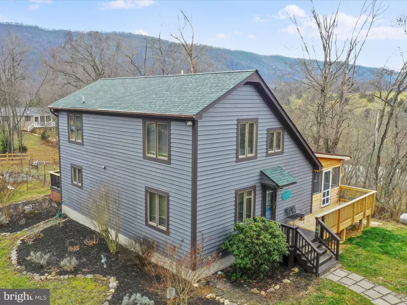 325 FOX RIDGE DR, Strasburg, VA 22657