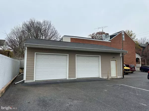 220 N MARY ST, Lancaster, PA 17603