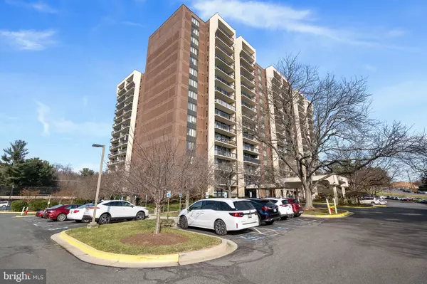 7401 WESTLAKE TER #409, Bethesda, MD 20817