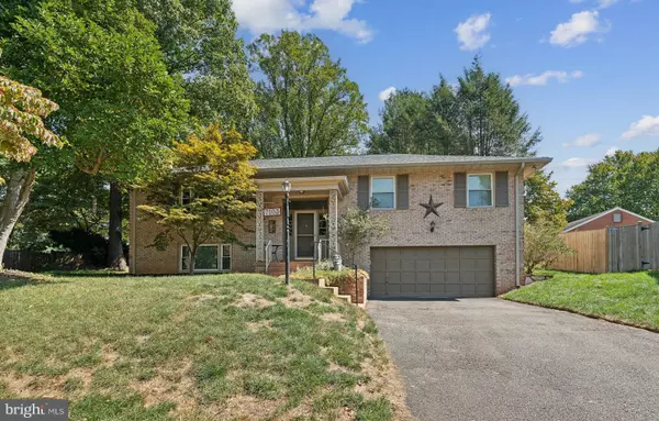 7103 PENGUIN PL, Falls Church, VA 22043