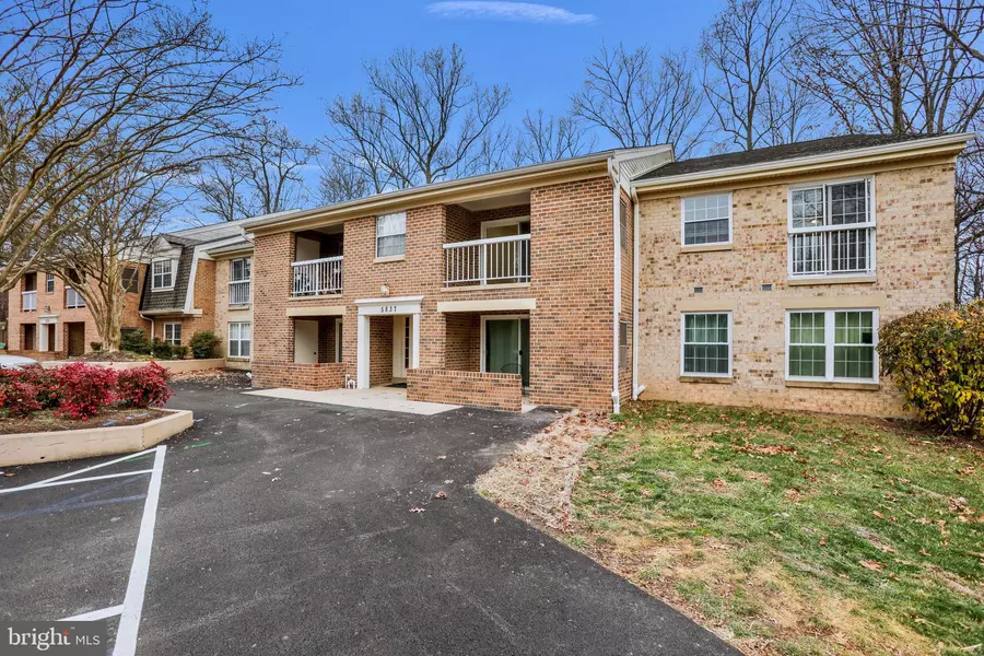 5837 COVE LANDING RD #304, Burke, VA 22015