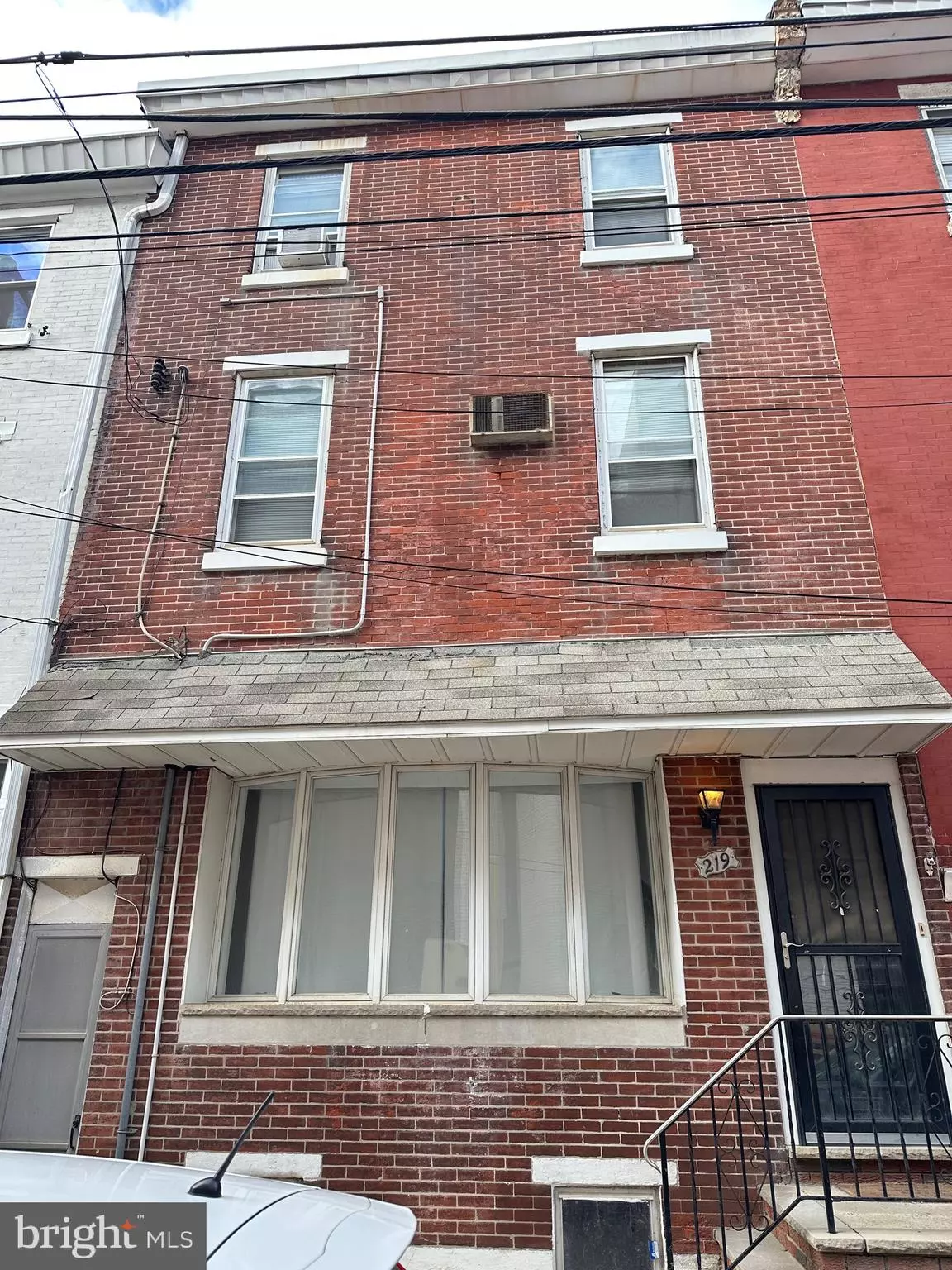 Philadelphia, PA 19125,219 E ALLEN ST