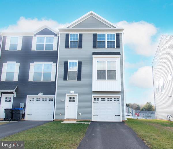 323 AVON DRIVE #296, Red Lion, PA 17356