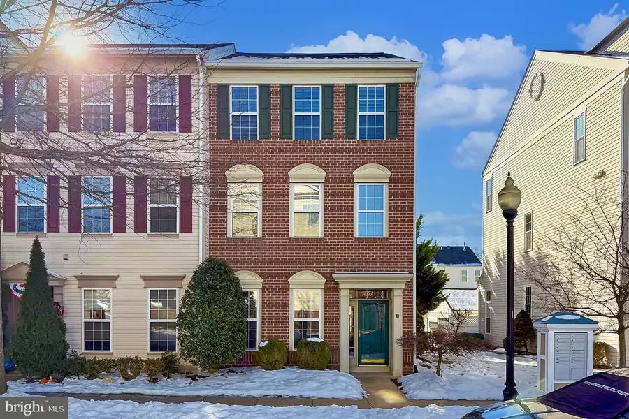 26143 NIMBLETON SQ, Chantilly, VA 20152