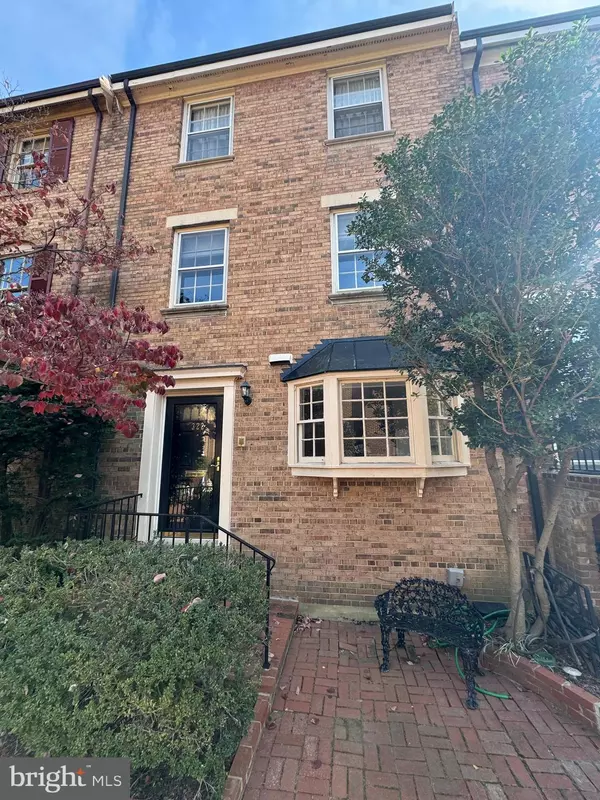 322 N ROYAL ST, Alexandria, VA 22314