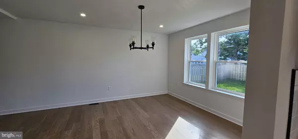 Hamilton, NJ 08610,434 REDFERN