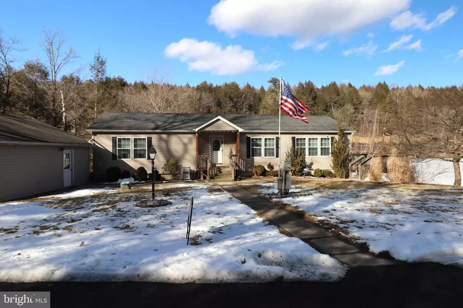 1242 BLUE MOUNTAIN CIRCLE, Saylorsburg, PA 18353