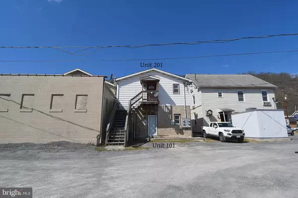 Berkeley Springs, WV 25411,168 NORTH WASHINGTON ST #101