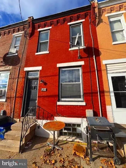 Philadelphia, PA 19140,2035 DENNIE ST