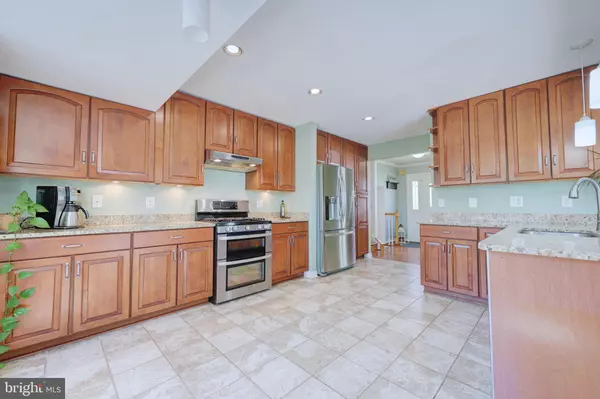 Springfield, VA 22153,8001 ROCKWOOD CT