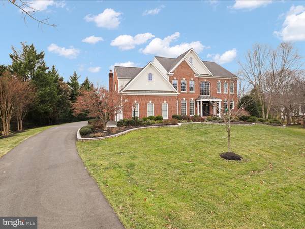 Fairfax, VA 22033,12705 LAUREL GROVE WAY