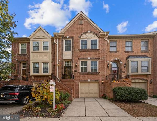 3943 VALLEY RIDGE DR, Fairfax, VA 22033