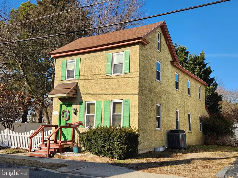 19 FRONT ST, Frederica, DE 19946