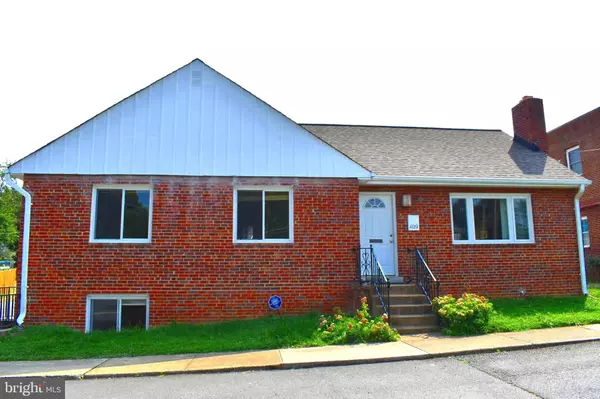 Annandale, VA 22003,4119 CHATELAIN RD