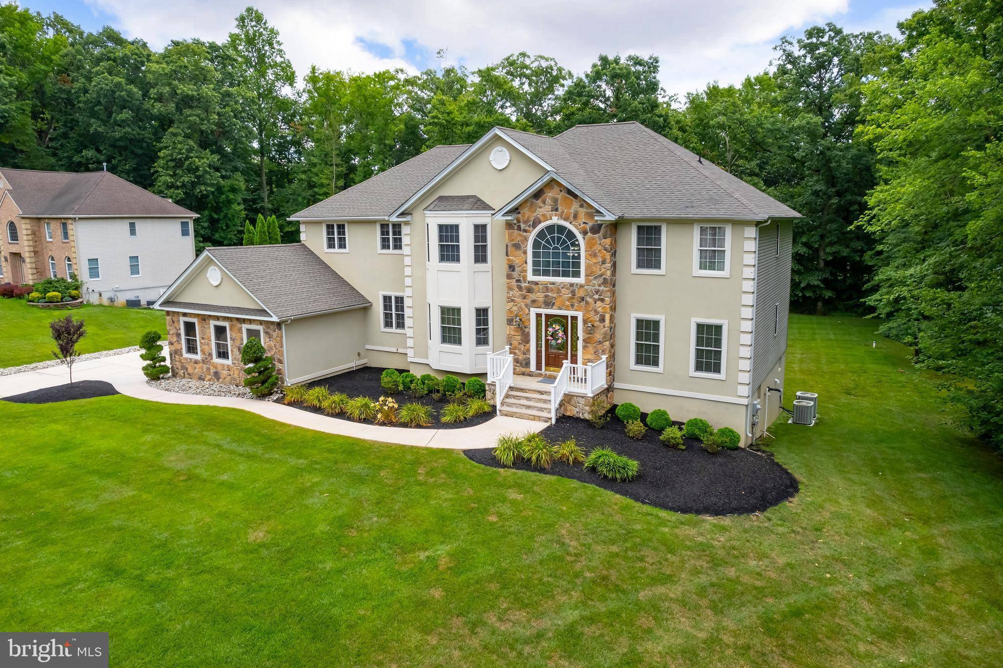 301 FOX RUN CT, Mullica Hill, NJ 08062