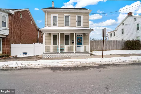 339 S QUEEN ST, Littlestown, PA 17340