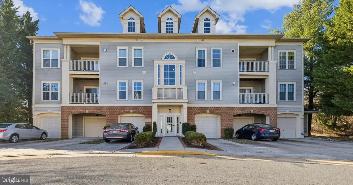 11326 WESTBROOK MILL LN #304, Fairfax, VA 22030