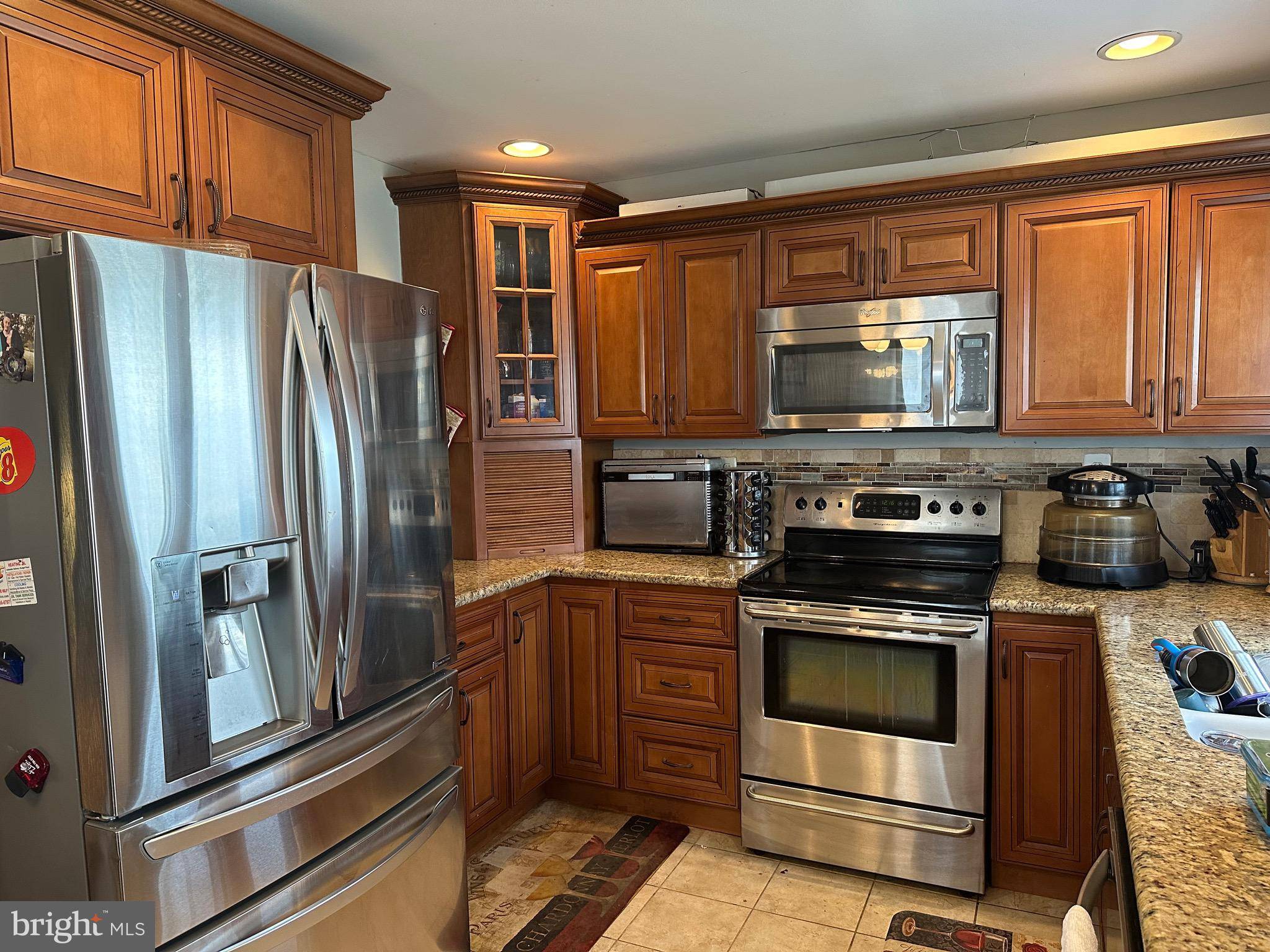 Willingboro, NJ 08046,36 PEPPERMINT LN