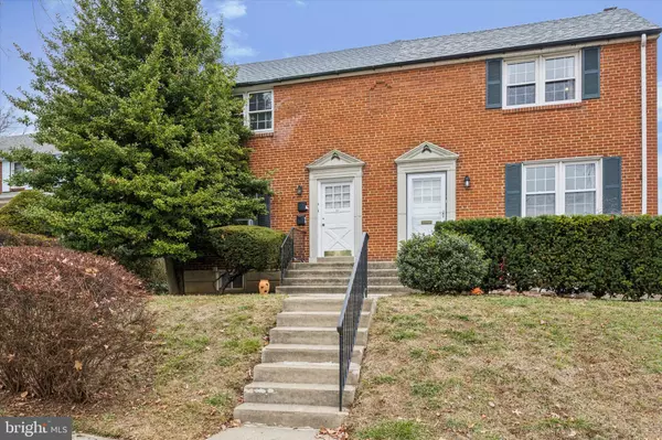 11 TRENT RD, Wynnewood, PA 19096