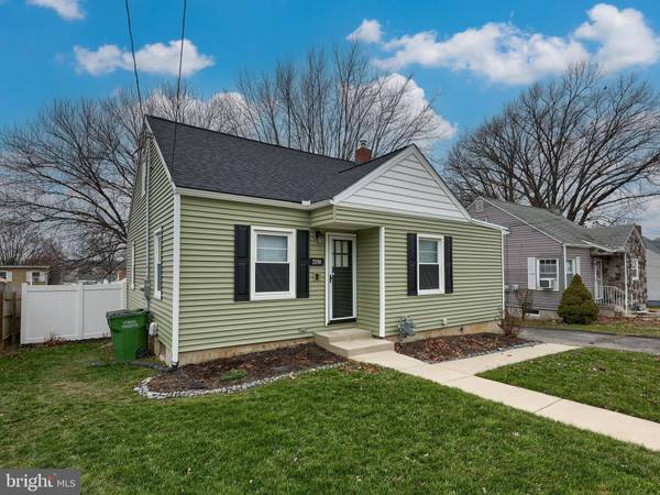 2558 MAYFIELD ST, York, PA 17406