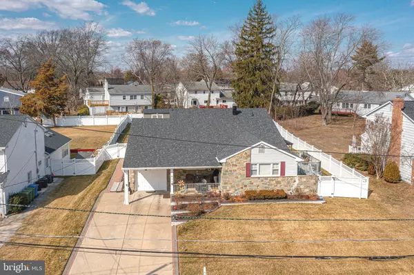 Cherry Hill, NJ 08003,411 BARBY LN