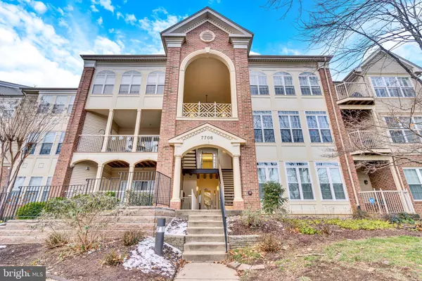 7706-F HAYNES POINT WAY #8F, Alexandria, VA 22315