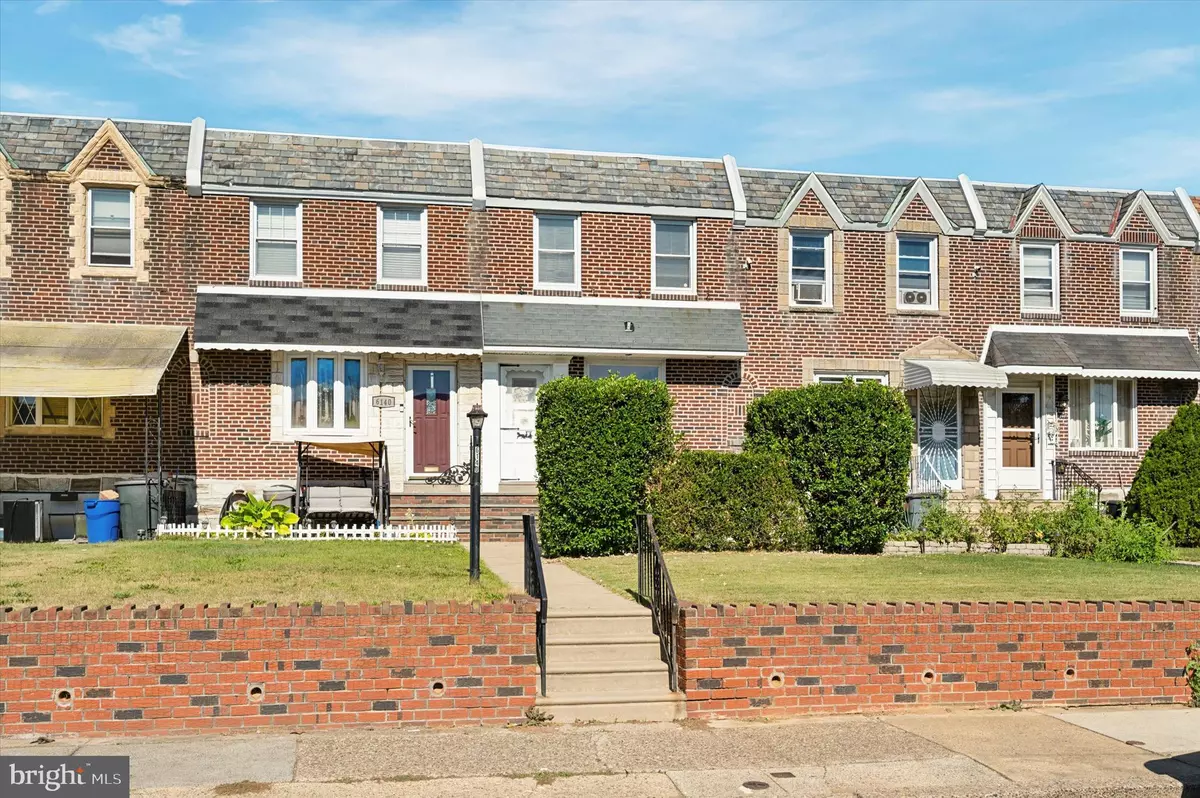 Philadelphia, PA 19135,6142 TACKAWANNA ST