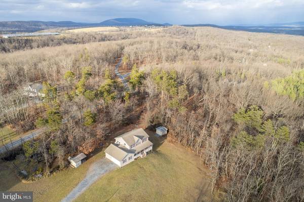 140 SOLITUDE LN, Gore, VA 22637