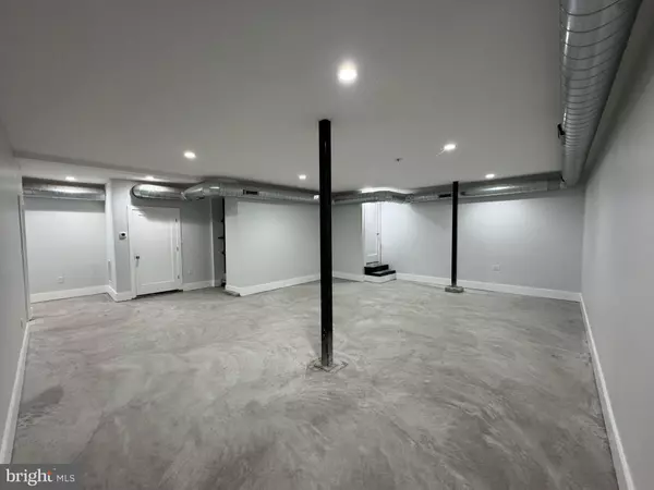 Philadelphia, PA 19122,614-616 W JEFFERSON ST #1