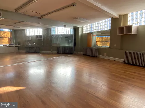 Narberth, PA 19072,222 HAVERFORD AVE #1ST FLOOR REAR