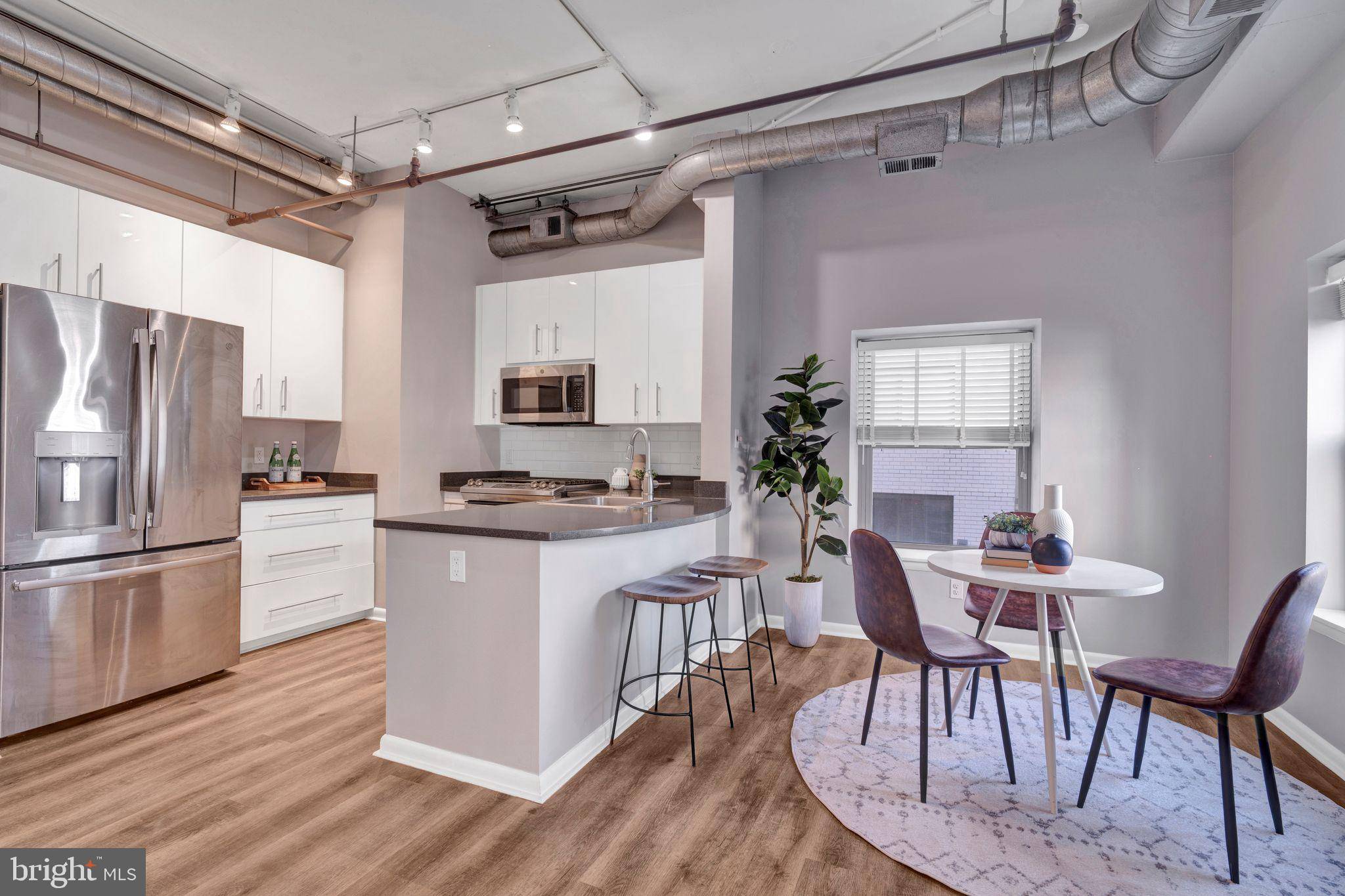 Washington, DC 20005,1300 N ST NW #306