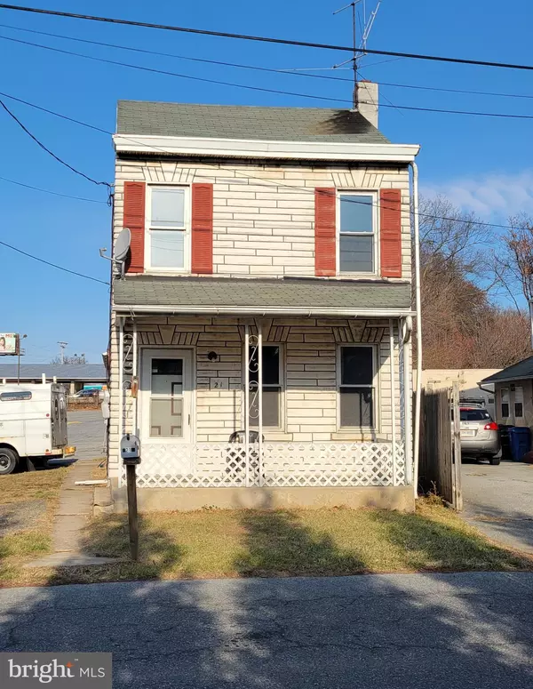 21 WATER ST, Reading, PA 19605