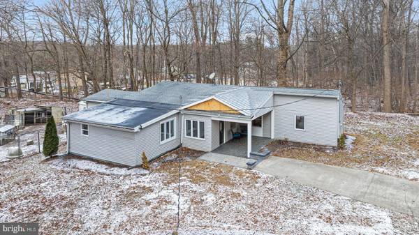 112 PRICETOWN RD, Fleetwood, PA 19522