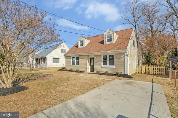 Riverdale, MD 20737,5809 EASTPINE DR