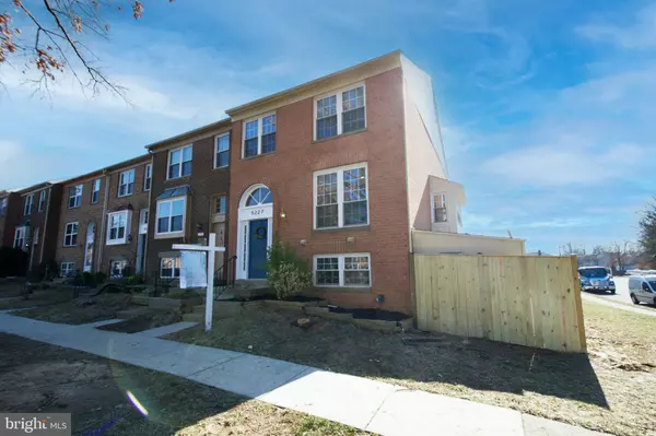 Alexandria, VA 22315,5227 LEEWARD LN