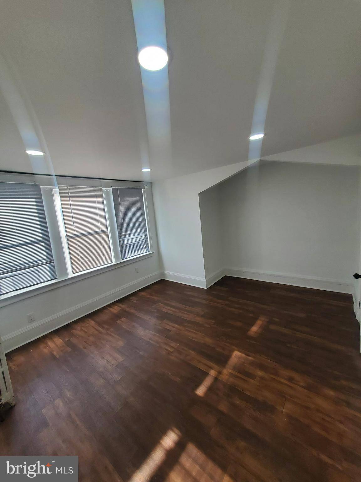 Philadelphia, PA 19120,599 ROSALIE ST #2