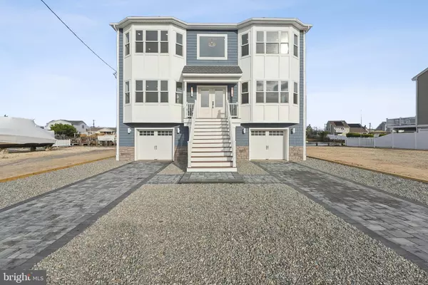 47 ROSALYN DR, Manahawkin, NJ 08050