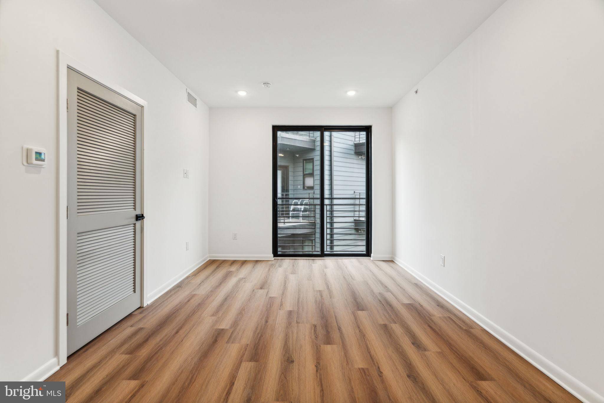 Philadelphia, PA 19122,2039 N FRONT ST #404
