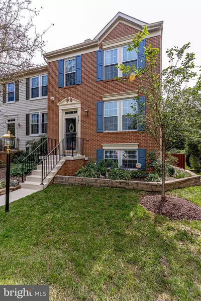 6241 ABBOTTSBURY ROW, Alexandria, VA 22315