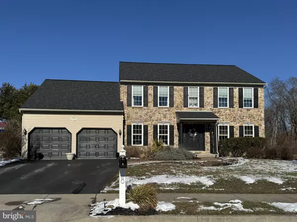 8 MILL STREAM DR, Morgantown, PA 19543