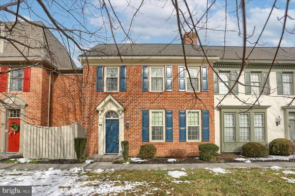 30 KENSINGTON SQ, Mechanicsburg, PA 17050