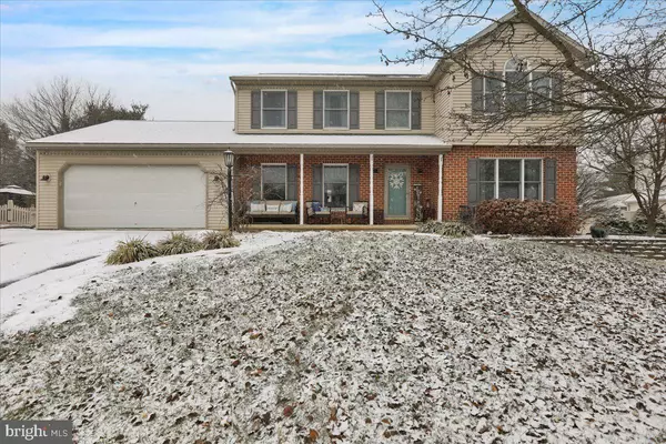 141 OAK LN, Palmyra, PA 17078