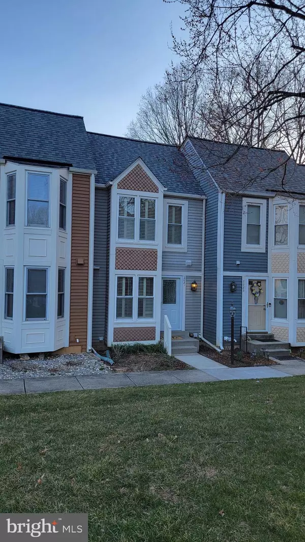 Reston, VA 20191,2081 WHISPERWOOD GLEN LN