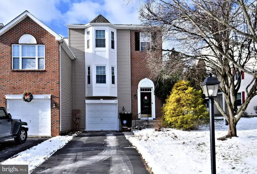 134 HUNT CLUB DR, Collegeville, PA 19426