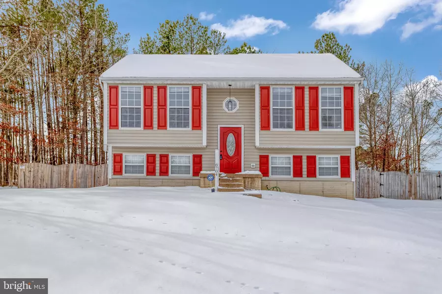 8704 OLDHAM RD, Fredericksburg, VA 22408