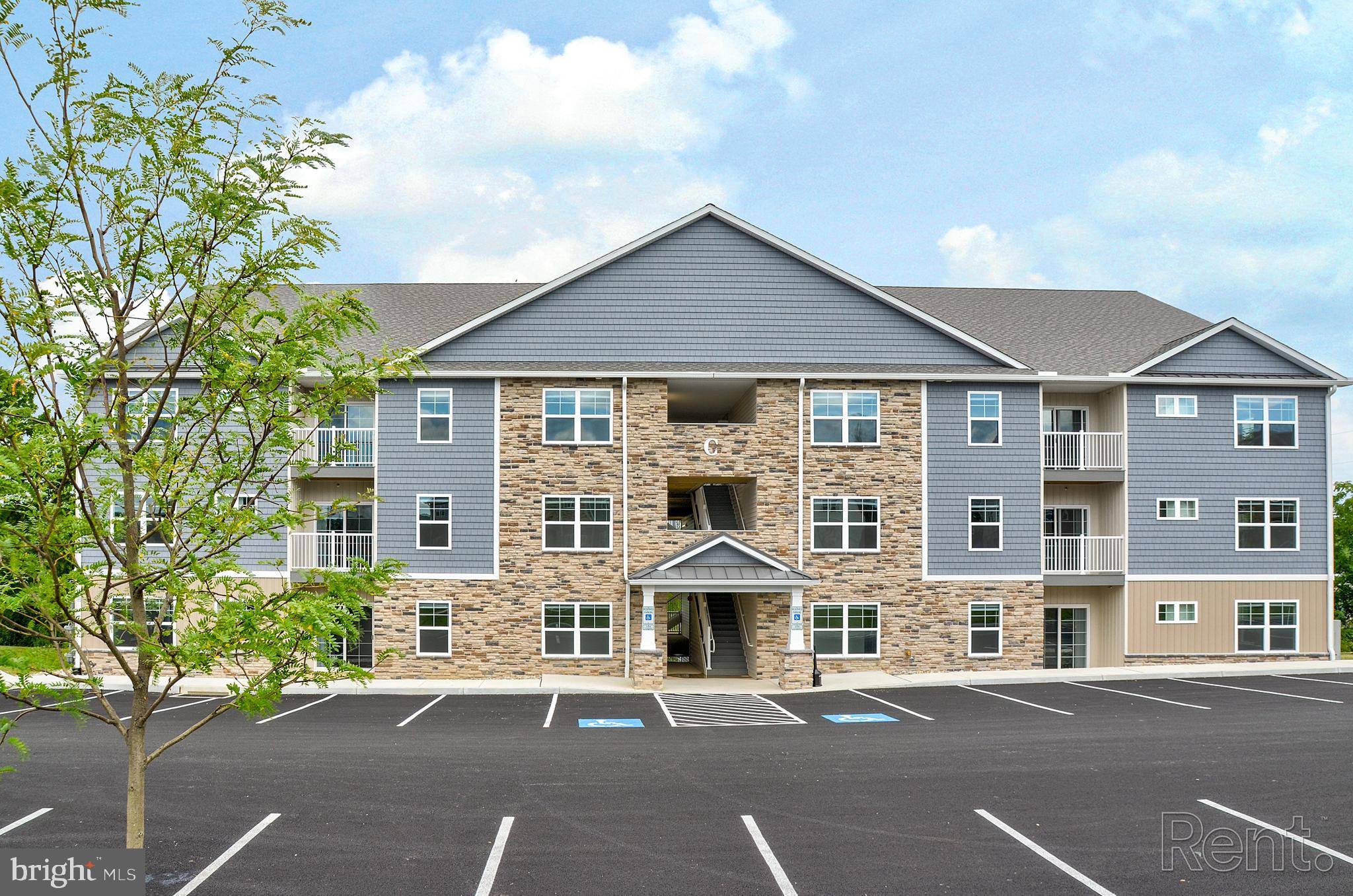 Morgantown, PA 19543,3735 MAIN STREET #A104