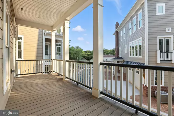 Fairfax, VA 22030,10634 POCKET PL